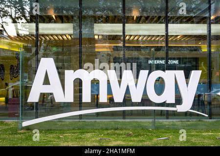 9259 GW AMW Wallpaper 1280x1024 (2).indd - Amway Homepartner | Facebook