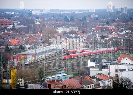 Bremen, Germany. 10th Dec, 2021. Trains pass through Bremen. The transport ministers of the federal states have met in a video link for their regular conference. Among other things, the discussions will focus on a continuation of federal-state aid for pandemic-related billions in lost revenue for public transportation companies, restructuring at Deutsche Bahn, and plans for stricter rules for novice drivers. Credit: Sina Schuldt/dpa/Alamy Live News Stock Photo