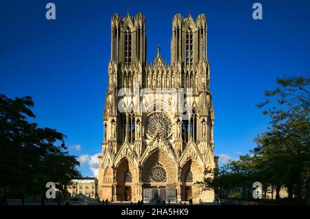 west facade,notre dame cathedral,unesco world heritage site,reims,champagne,france Stock Photo