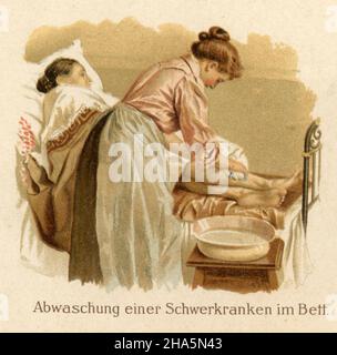Water applications in nursing: washing up a seriously ill person in bed ,  (medicine book, 1905) Stock Photo