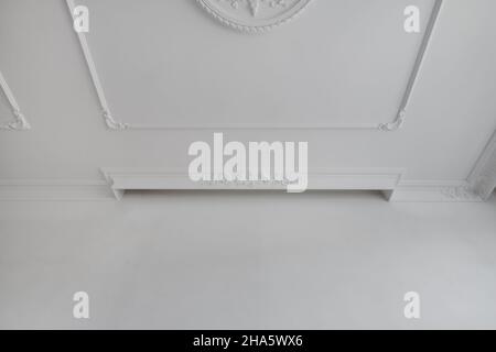 Beautiful view of Apartments With Molded Ceiling Cornice Details
