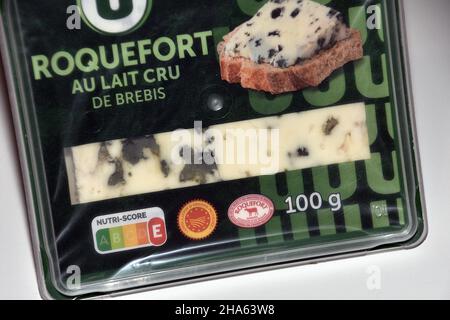 Marseille, France. 10th Dec, 2021. View of a nutri-score code on the packaging of a famous French 'Roquefort' cheese.The nutri-score code is a nutritional labeling system with five levels ranging from A to E and from green to red establishing according to the nutritional value of a food product. Credit: SOPA Images Limited/Alamy Live News Stock Photo