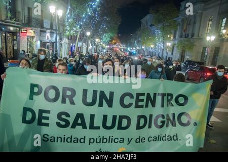 Madrid, Spain. 09th Dec, 2021. The neighborhood associations of Sol y Barrio de Las Letras and La Corrala de Lavapiés, with the support of the FRAVM, are organizing a new march this Thursday, December 9, for the mayor of Madrid, Jose Luis Marti-nez-Almeida, to once the municipal building on Calle Gobernador, 39 to the Ministry of Health in order to move the old Health Center on Alameda Street. (Photo by Alberto Sibaja/Pacific Press) Credit: Pacific Press Media Production Corp./Alamy Live News