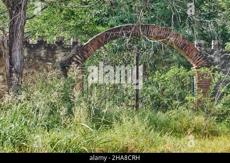 Abandoned farm that provokes fear because of its worn-out condition Stock Photo