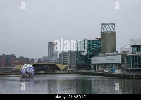 Luke Jerram, Floating Earth, Salford, Media City Stock Photo