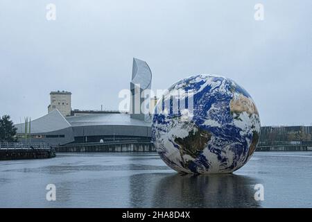 Luke Jerram, Floating Earth, Salford, Media City Stock Photo