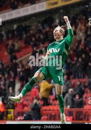 London, UK. 11th Dec, 2021. Craig MacGillivray goalkeeper for Charlton Athletic celebrates their win in the Sky Bet League 1 match between Charlton Athletic and Cambridge United at The Valley, London, England on 11 December 2021. Photo by Alan Stanford/PRiME Media Images. Credit: PRiME Media Images/Alamy Live News Stock Photo
