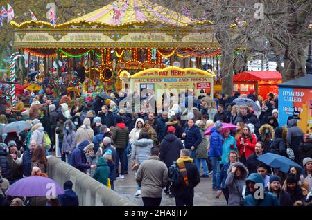 London, UK. 11th Dec, 2021. Crowds out in the West End despite coronavirus restrictions and introduction of Plan B. Credit: JOHNNY ARMSTEAD/Alamy Live News Stock Photo