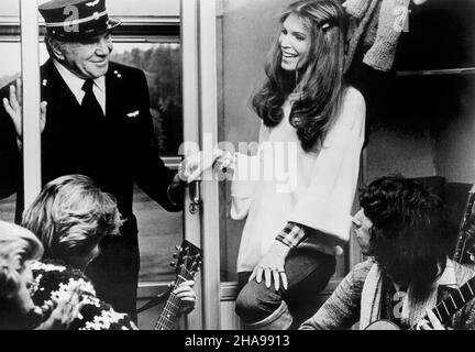 THE CASSANDRA CROSSING (1976) ANN TURKEL, RAY LOVELOCK, AVA GARDNER