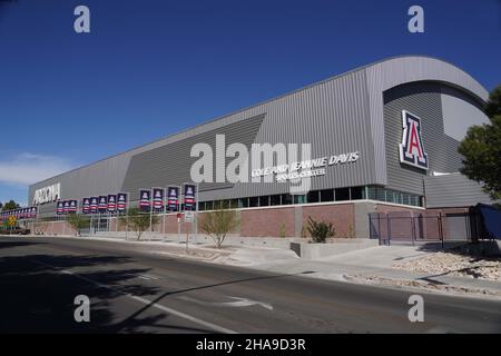 A general view of the Cole and Jeannie Davis Sports Center on the campus of the University of Arizona, Tuesday, March 2, 2021, in Tucson, Ariz. The indoor, climate-controlled building is the practice facility for the Arizona Wildcats football team. Stock Photo