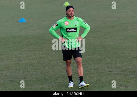 Sydney, Australia. 12th Dec, 2021. Marcus Stoinis of Starts warms up prior to the match between Sydney Thunder and Melbourne Stars at Sydney Showground Stadium, on December 12, 2021, in Sydney, Australia. (Editorial use only) Credit: Izhar Ahmed Khan/Alamy Live News/Alamy Live News Stock Photo