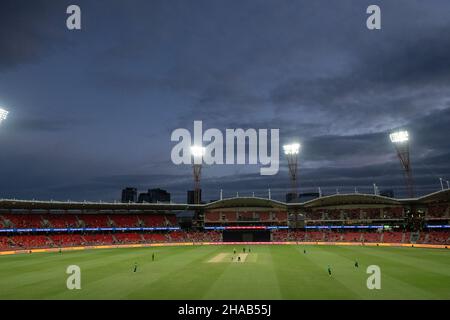 Sydney, Australia. 12th Dec, 2021. General view of play at Showground Stadium during the match between Sydney Thunder and Melbourne Stars at Sydney Showground Stadium, on December 12, 2021, in Sydney, Australia. (Editorial use only) Credit: Izhar Ahmed Khan/Alamy Live News/Alamy Live News Stock Photo