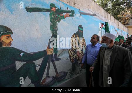 Hamas supporters during the commemoration of the occasion of the founding of the Islamist Hamas movement,  in Gaza Strip, on Dec 11, 2021. Stock Photo