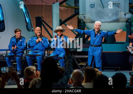 VAN HORN, TEXAS, USA - 20 July 2021 - The first astronauts from the Blue Origin sub-orbital spaceflight at a post-floght press conference in Van Horn, Stock Photo