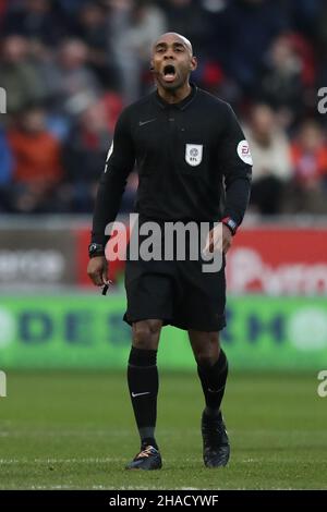 Referee Sam Allison during the Sky Bet League One match at the AESSEAL New York Stadium, Rotherham. Picture date: Saturday December 11, 2021. Stock Photo