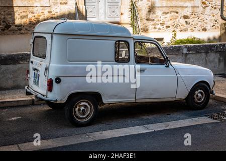 Renault 2024 classic van