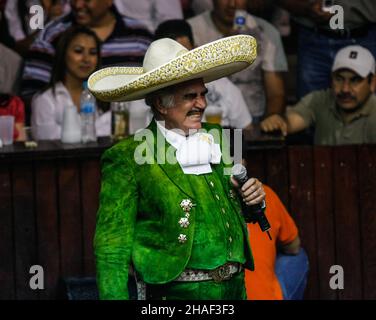 MEXICO CITY, MEXICO - MAY 16: Vicente Fernandez, singer of popular mariachi music, during his presentation in the arena of the palenque of the Sonora cattle expo on May 16, 2009 in Hermosillo, Mexico (Photo by Luis Gutierrez / Norte Photo ) Stock Photo