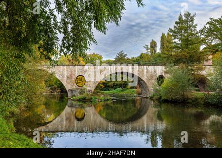 The Sternbrücke, a bridge over the river Ilm in the park on the Ilm in Weimar, Thuringia, Germany. Stock Photo