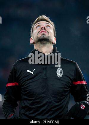 Udine, Italy. 11th Dec, 2021. Milan's Samuel Castillejo portrait during Udinese Calcio vs AC Milan, italian soccer Serie A match in Udine, Italy, December 11 2021 Credit: Independent Photo Agency/Alamy Live News Stock Photo