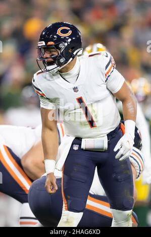 Green Bay, Wisconsin, USA. 12th Dec, 2021. Chicago Bears quarterback Justin Fields #1 calls out the play during NFL football game between the Chicago Bears and the Green Bay Packers at Lambeau Field in Green Bay, Wisconsin. Packers defeated Bears 45-30. Kirsten Schmitt/CSM/Alamy Live News Stock Photo