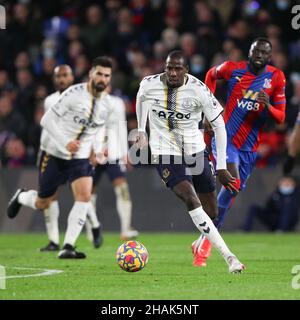 London, UK. 13th Dec, 2021. Abdoulaye Doucour of Everton in action during the Premier League match between Crystal Palace and Everton at Selhurst Park, London, England on 12 December 2021. Photo by Ken Sparks. Editorial use only, license required for commercial use. No use in betting, games or a single club/league/player publications. Credit: UK Sports Pics Ltd/Alamy Live News Stock Photo