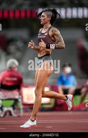 Anicka Newell participating in the Tokyo 2020 Olympics in the pole vault discipline. Stock Photo