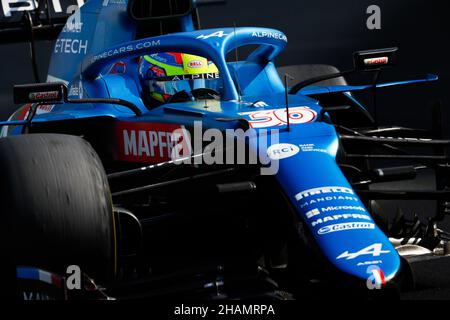 36 PIASTRI Oscar (aus), Alpine F1 A521, action during the 2021 post-season tests from December 14 to 15, 2021 on the Yas Marina Circuit, in Yas Island, Abu Dhabi - Photo: Antonin Vincent/DPPI/LiveMedia Stock Photo