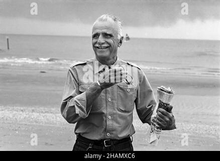 - the filmmaker Mario Monicelli at the film festival of Venice in 1982   - Il regista Mario Monicelli al festival del cinema di Venezia del 1982 Stock Photo