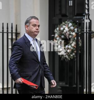 London, UK. 14th Dec, 2021. Nigel Adams MP, Minister of State without Portfolio at the Cabinet Office, walks in Downing Street. Today's cabinet meeting is said to be mostly Zoom based, but some cabinet ministers have chosen to attend in Downing Street. Credit: Imageplotter/Alamy Live News Stock Photo