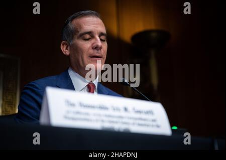 Los Angeles Mayor Eric Garcetti, President Biden's nominee to be Ambassador to India, testifies to the Senate Foreign Relations Committee confirmation hearing, at the U.S. Capitol, in Washington, DC, on Tuesday, December 14, 2021. Today, the full House of Representatives will vote to recommend contempt charges against former White House Chief of Staff Mark Meadows for refusing to testify concerning the January 6th insurrection, as the Senate acts on urgent debt ceiling legislation before a federal default.(Graeme Sloan/Sipa USA) Stock Photo