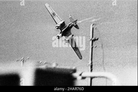 OPERATION PEDESTAL August 1942 to re-supply Malta.A three-engined  Italian  Savoia-Marchetti SM.79 Sparviero (Sparrowhawk) torpedo bomber about to crash near one of the Allied ships. Stock Photo