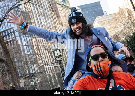 New York, USA. 14th Dec, 2021. New York City FC fans celebrate the NYCFC 2021 MLS Cup Championship at City Hall in New York, New York, on Dec. 14, 2021. (Photo by Gabriele Holtermann/Sipa USA) Credit: Sipa USA/Alamy Live News Stock Photo