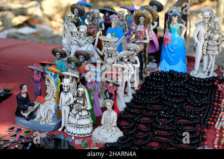 Mexico Chichen Itza - Step pyramid and Maya temple El Castillo - gift shop souvenir shop Stock Photo