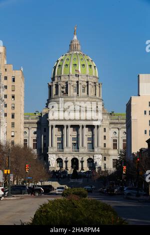 Harrisburg, United States. 14th Dec, 2021. The Pennsylvania State Capitol is seen during a rally against COVID-19 vaccine mandates. People gathered on the steps of the Pennsylvania State Capitol to protest against COVID-19 vaccine mandates. Credit: SOPA Images Limited/Alamy Live News Stock Photo