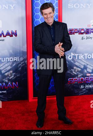 Westwood, United States. 13th Dec, 2021. WESTWOOD, LOS ANGELES, CALIFORNIA, USA - DECEMBER 13: American actor Willem Dafoe arrives at the Premiere Of Columbia Pictures' 'Spider-Man: No Way Home' held at the Regency Village Theatre on December 13, 2021 in Westwood, Los Angeles, California, United States. (Photo by Image Press Agency/Sipa USA) Credit: Sipa USA/Alamy Live News Stock Photo