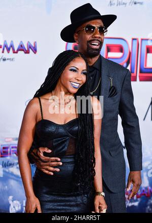 Westwood, United States. 13th Dec, 2021. WESTWOOD, LOS ANGELES, CALIFORNIA, USA - DECEMBER 13: Singer Shahidah Omar and husband/actor JB Smoove arrive at the Premiere Of Columbia Pictures' 'Spider-Man: No Way Home' held at the Regency Village Theatre on December 13, 2021 in Westwood, Los Angeles, California, United States. (Photo by Image Press Agency/Sipa USA) Credit: Sipa USA/Alamy Live News Stock Photo