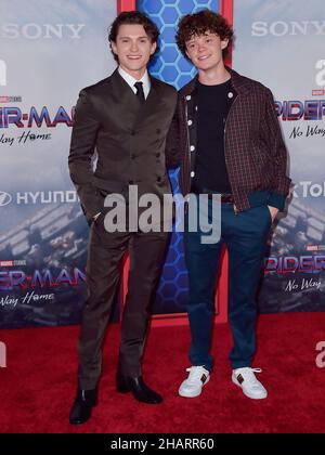 Westwood, United States. 13th Dec, 2021. WESTWOOD, LOS ANGELES, CALIFORNIA, USA - DECEMBER 13: Actor Tom Holland and brother Harry Holland arrive at the Premiere Of Columbia Pictures' 'Spider-Man: No Way Home' held at the Regency Village Theatre on December 13, 2021 in Westwood, Los Angeles, California, United States. (Photo by Image Press Agency/Sipa USA) Credit: Sipa USA/Alamy Live News Stock Photo