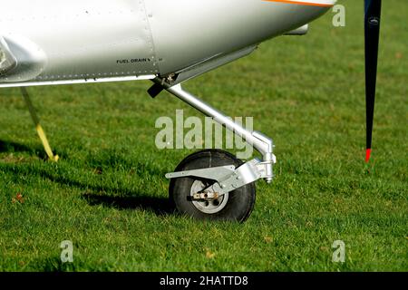 Aircraft nose wheel, CZAW SportCruiser, Wellesbourne Airfield, UK Stock Photo