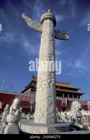 a Stone Column at the front Building und entrance of the Forbidden City ...