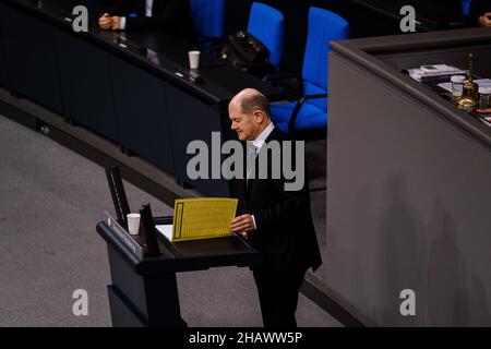 Berlin, Germany. 15th Dec, 2021. OLAF SCHOLZ at the Bundestag, on December 15, 2021. (Credit Image: © Ralph Pache/PRESSCOV via ZUMA Press Wire) Stock Photo