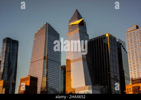 10 Hudson Yards, left,  30 Hudson Yards, center, and other Hudson Yards development in New York on Monday, December 13, 2021. (© Richard B. Levine) Stock Photo