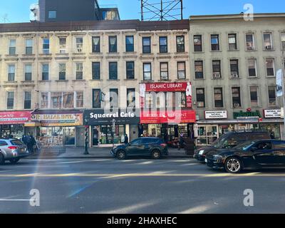 Atlantic Avenue off Flatbush along a strip of Islamic orientd businesses in Brooklyn, New York. Stock Photo
