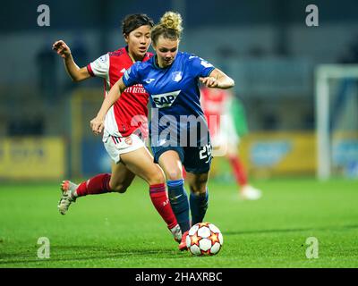 Hoffenheim, Germany. 15th Dec, 2021. Hoffenheim, Germany, December 15th 2021: Mana Iwabuchi (23 Arsenal) and Laura Wienroither (26 Hoffenheim) battle for the ball (duel)during the UEFA Womens Champions League Group stage round 6 football match between TSG 1899 Hoffenheim and Arsenal at Dietmar-Hopp-Stadion in Hoffenheim, Germany. Daniela Porcelli /SPP Credit: SPP Sport Press Photo. /Alamy Live News Stock Photo
