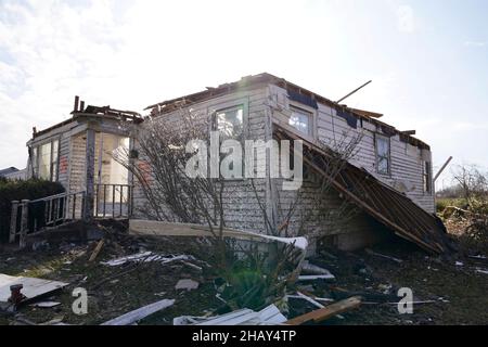 Dawson Springs, KY, USA. 14th Dec, 2021. Debris of destroyed homes in the aftermath of devastating tornadoes that swept across four states destroying structures and killing dozens December 14, 2021 in Dawson Springs, Kentucky. (Credit Image: © Dominick Del Vecchio/FEMA via ZUMA Press Wire) Stock Photo