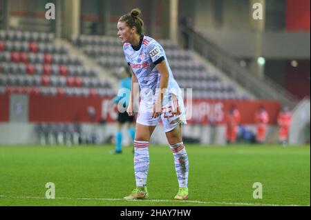 Munich, Germany. 15th Dec, 2021. Munich, Germany, Dec 15th 2021: Karolina Lea Vilhjalmsdottir (23 FC Bayern Munich) during the UEFA Womens Champions League Group stage between FC Bayern Munich and Benfica Lisbon at FC Bayern Campus in Munich, Germany. Sven Beyrich/SPP Credit: SPP Sport Press Photo. /Alamy Live News Stock Photo