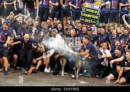 It has been another eventful year of sporting action in 2021. Here, the PA news agency takes a look at the sporting year through the best pictures. File photo dated 12-12-2021 of Red Bull driver Max Verstappen celebrates with Red Bull team principle Christian Horner, right, and his team in the pit lane after becoming F1 drivers world champion after winning the Formula One Abu Dhabi Grand Prix in Abu Dhabi, United Arab Emirates. Issue date: Thursday December 16, 2021. Stock Photo