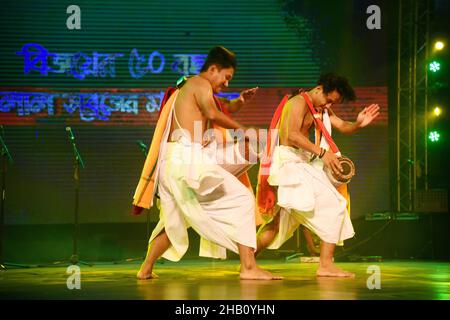 Artist performing at the ceremony to celebrate 50 years of Bangladesh’s victory over Pakistan in the Liberation War, in Dhaka, Bangladesh, on December Stock Photo