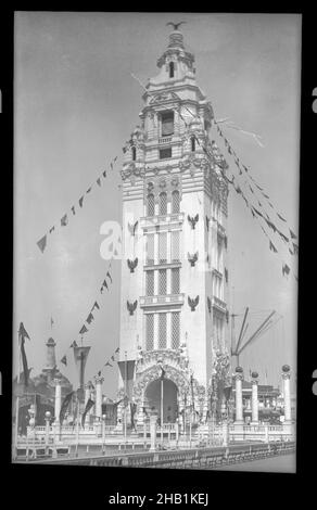 Luna Park, Eugene Wemlinger, Cellulose nitrate negative, 1906, Coney Island, Dreamland Stock Photo