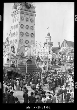 Luna Park, Eugene Wemlinger, Cellulose nitrate negative, 1909, Coney Island Stock Photo