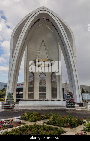 Tomb of the Unknown Soldier in front of the Holy Defense Museum in Tehran, Iran Stock Photo